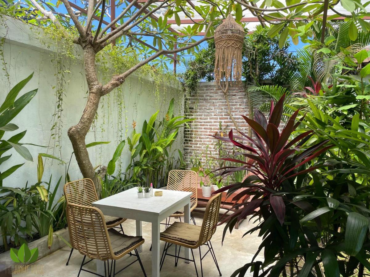 The Jungle House Hostel Canggu  Ngoại thất bức ảnh